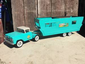 Nifty NYLINT - Mobile Home TruckTrailer Set