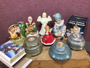 Group Vintage Music Boxes - SANKYO - JOSEPH - Others