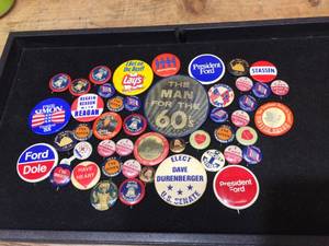 Group Vintage Political - Advertiser - Statement PinbacksButtons