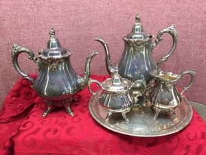 Vintage WALLACE - Baroque - Silverplate Tea Set - 4 Pc