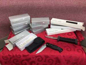 (10) HUNTINGSUPER Knives - Like New