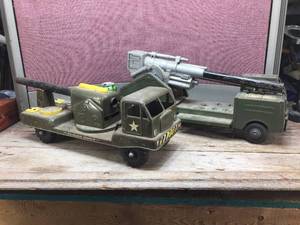 (2) Vintage LUMAR  NYLINT - Electronic Toy Cannons