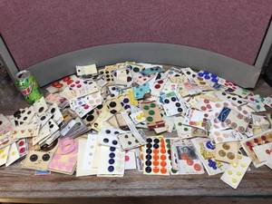 Group Vintage Buttons - Mostly on Original Cards - 100s