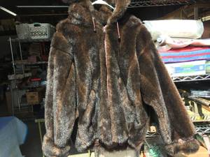 Attractive Womens GALLERY Brand Modern Faux Hooded Fur Coat - XS