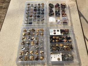 (4) Trays Old Vintage Buttons - Take a Look