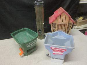 (G-1) 2 Hand Seed Spreaders, Mason ...