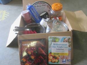 (EC1) Assorted Kitchen Items...