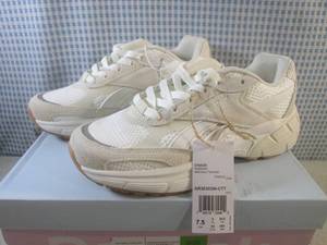 (CSB) Pair of Womens Reebok Chaos ...