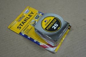 Stanley 25 Powerlock Tape Measure