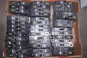 Assorted Circuit Breakers. D 20 A