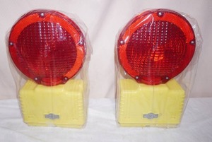 (2ct) NEW Barricade Lights.