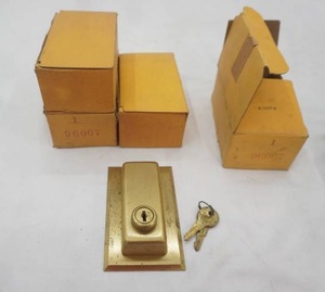 NEW (4ct) Lock wkeys. Brass