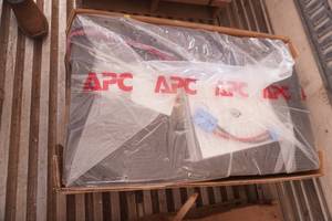 NEW APC Smart-UPS Ultra Battery Pack. Model UXABP48. 48V