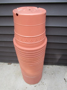 28 Nursery Style Planters