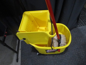 Libman Mop Bucket & Mop