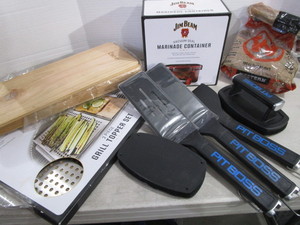 Grill Topper, Cedar Planks, Pit Boss Tools