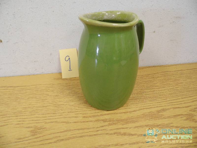 Hull Pitcher