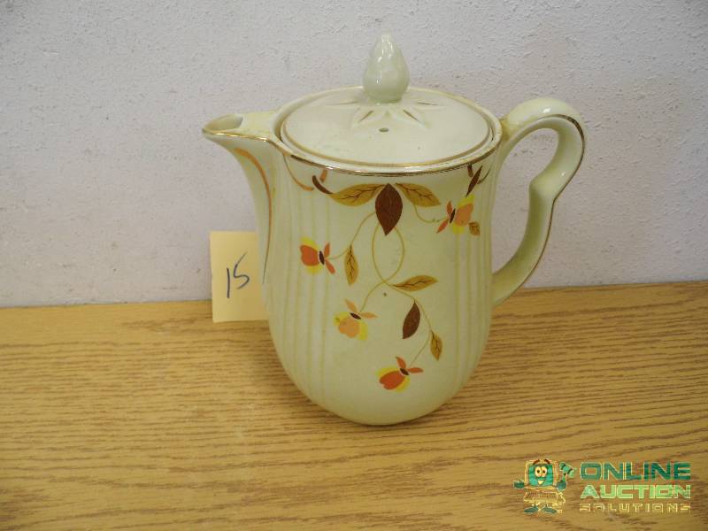 Halls Pitcher