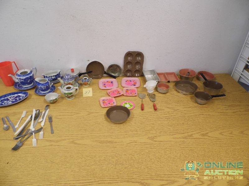 Childrens Dishes