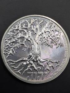 Elizabeth II 2022 1oz Silver Coin With Tree Design