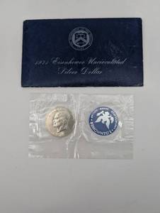 40% Silver 1971 Eisenhower Dollar Uncirculated - Includes Blue Circular Medallion
