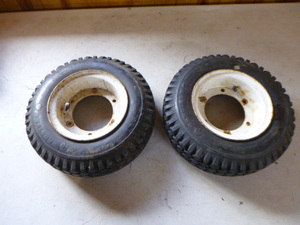 2 Carlisle Tires on Rims