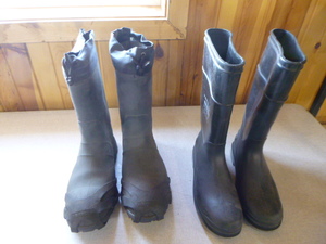 2 Pair of Mens Boots