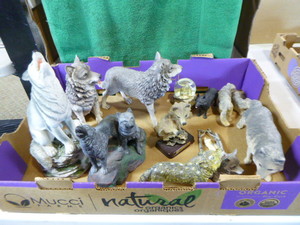 13 Wolf Figurines