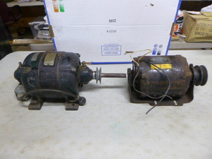 2 Electric Motors