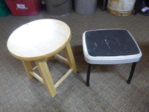 2 Stools