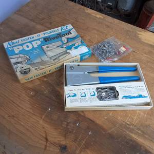 �Pop� Rivet tool unopened in original box � includes rivets