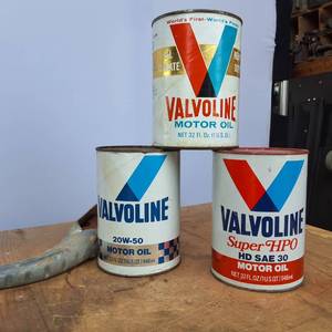 Lot of (3) Vintage Full Quart size Oil Cans Valvoline 20w 50 SAE 30, & Heavy Duty