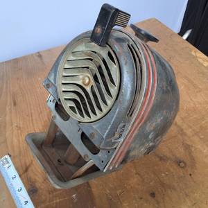 Vintage South Wind Electric Radiator by Stewart Wagner