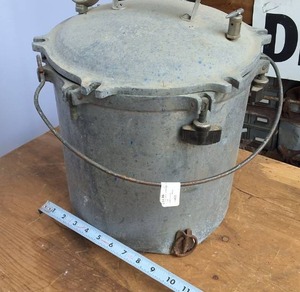 Aluminun Pressure Cooker 12 inches wide and 12 inches deep