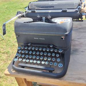 LC Smith &  Corona Typewriter Co. �Super Speed� Vintage Typewriter