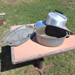 Lot of (3) Cast aluminum roast pan (handle missing) heavy duty metal tray, cake carrier