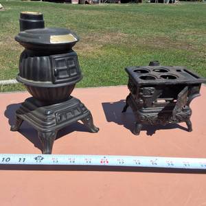 Vintage Cast Iron Doll House coal and kitchen wood stove