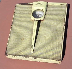 Vintage Pace Bathroom Scale