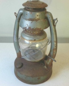 Embury No. 2 Vintage Air Pilot Railroad Lamp, Made In Warsaw NY, chips in paint