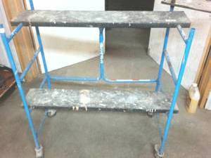 Roll and Fold Portable scaffolding, 44 x 50 inches