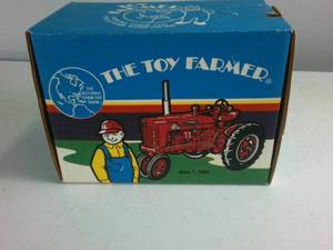 Ertl 1991 National Farm Toy Show The Toy Farmer Farmall Super M-TA 116 Scale NIB