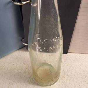 You know this is a an old bottle.... says, Hamm instead of Hamms Beer St.Paul