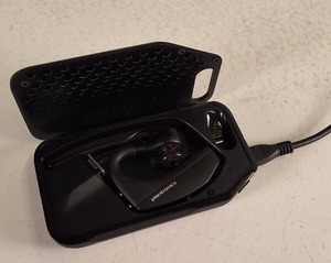 Bluetooth Earpiece  (with cable for charging)
