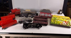 Vintage Railroad Cars (O gauge) Girard Depot and cars including an amazing Lionel 027 Engine