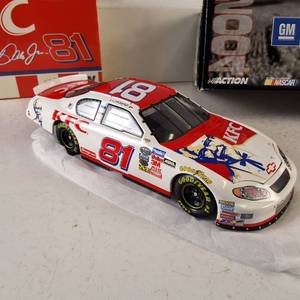 KFC Dale Earnhardt Jr. #81 Scale Model NASCAR 124 (NIB) Monte Carlo