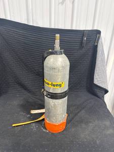 Vintage Aqua-Lung Diving Tank
