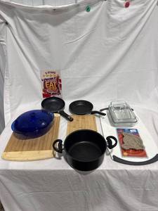 Assorted Kitchen Cookware & Bakeware Lot