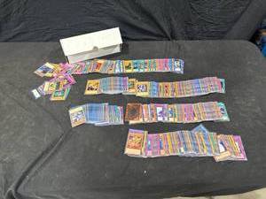 Large Yu-Gi-Oh Card Lot