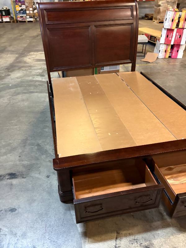 Universal Broadmore Rose Storage Bed - KING - Needs Repair