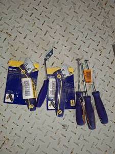 Tile Grout cleaning tools